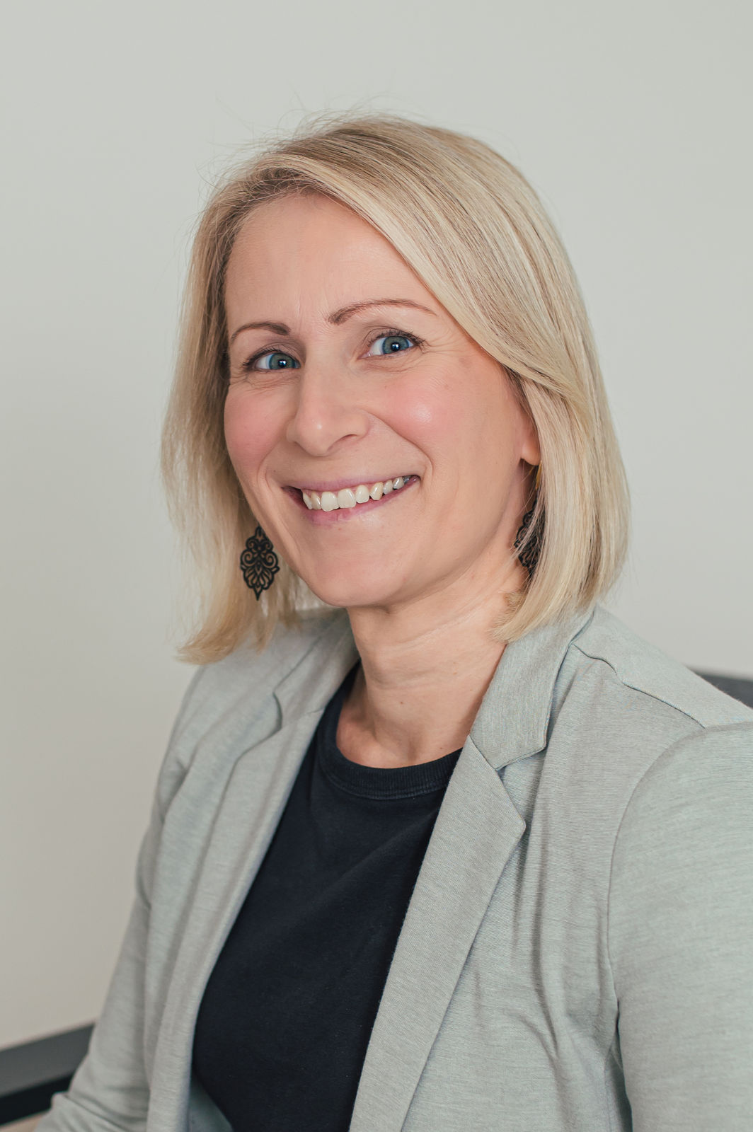 Backoffice Mag. Sabine Lach Backoffice Mag. Sabine Lach